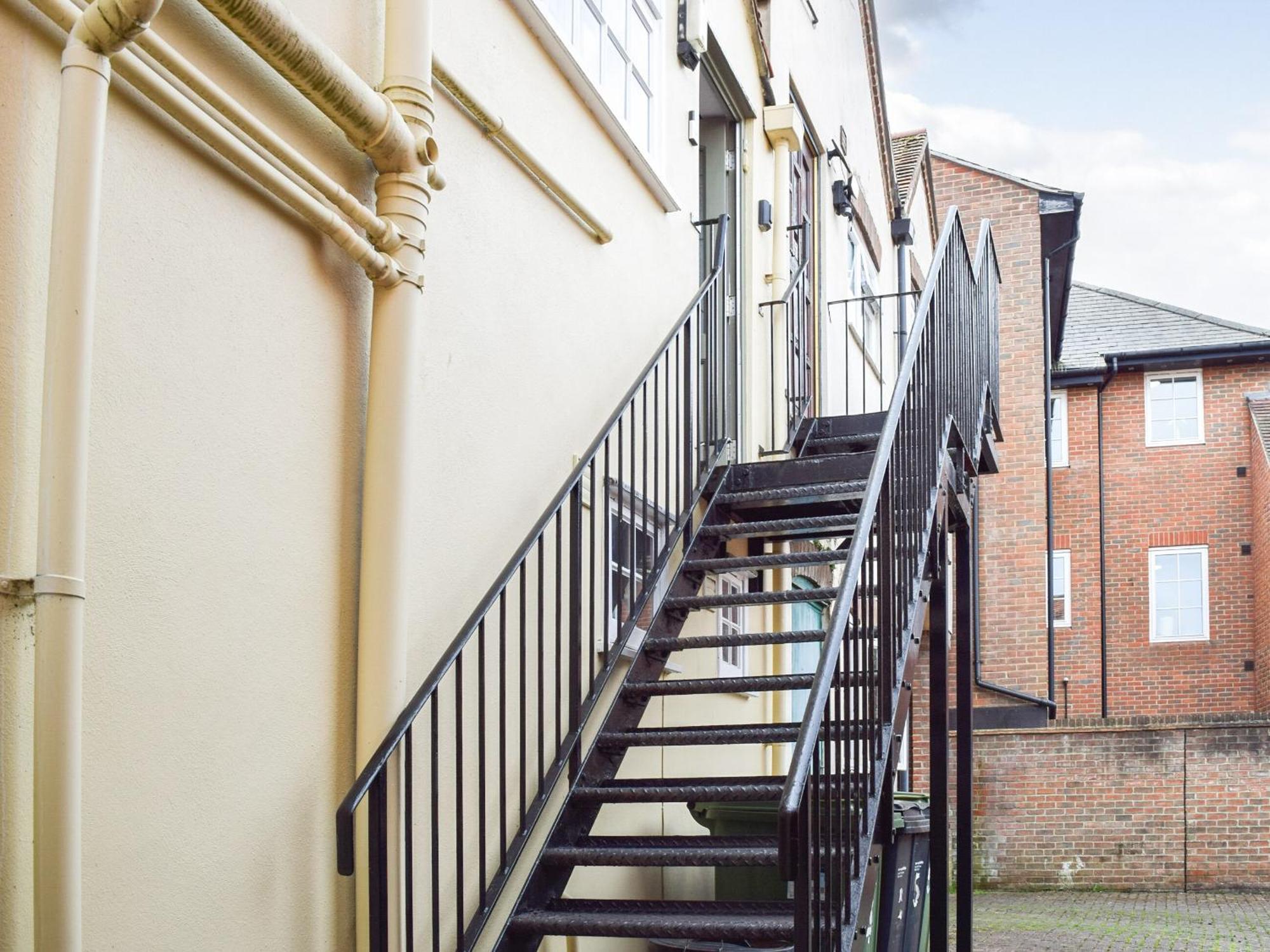 Hive Mews Villa Abingdon-on-Thames Exterior foto
